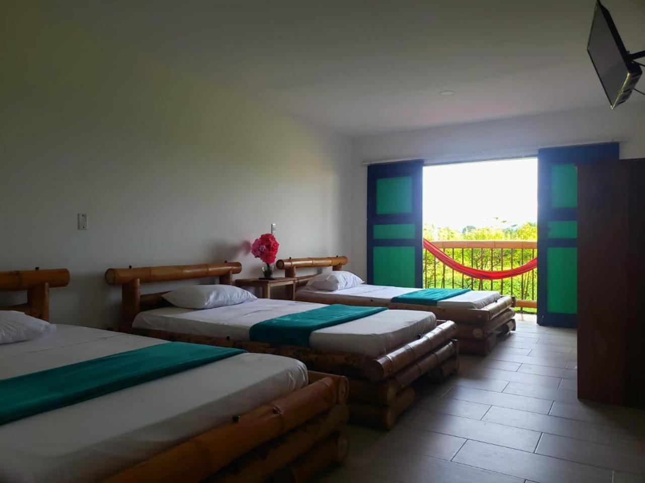 Hotel Campestre Cafe Tropical キンバヤ エクステリア 写真
